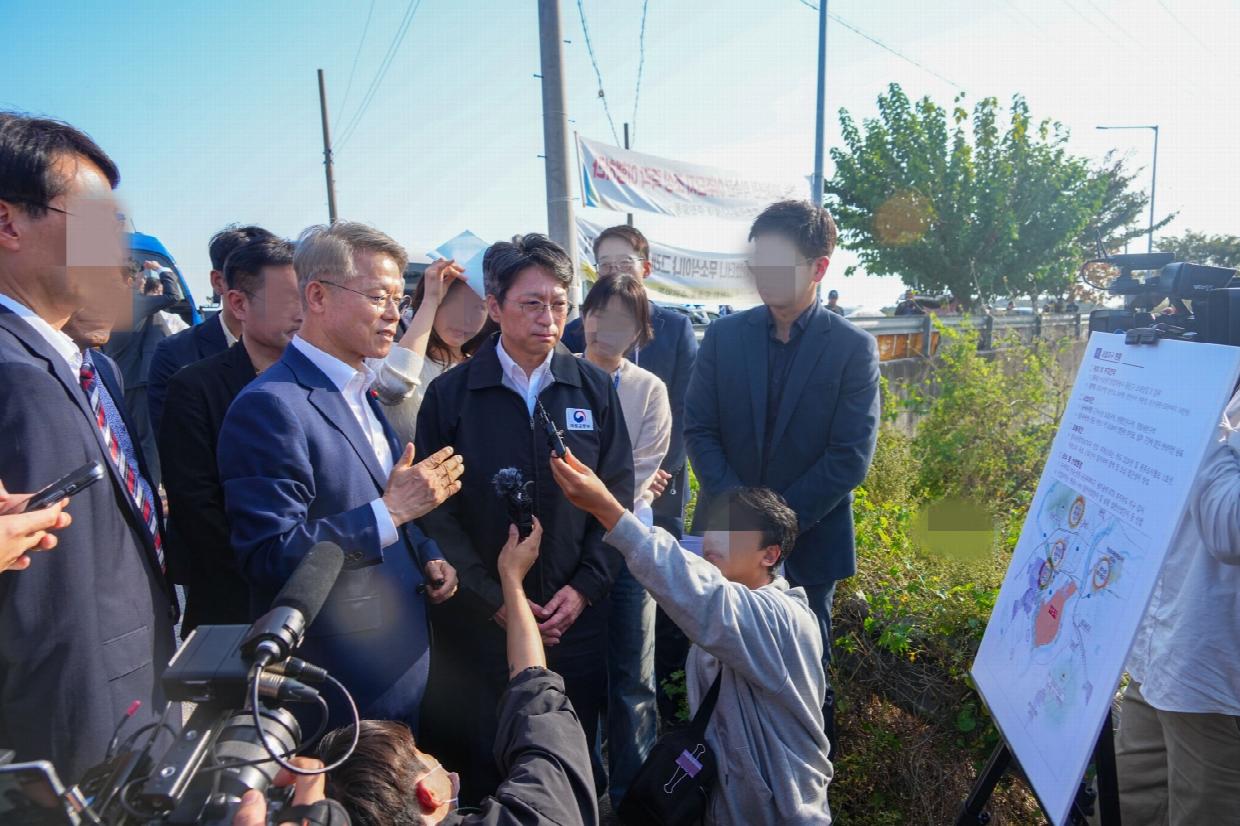 261015 홍지선국토부장관 반도체 부지점검GJI01221.jpg
