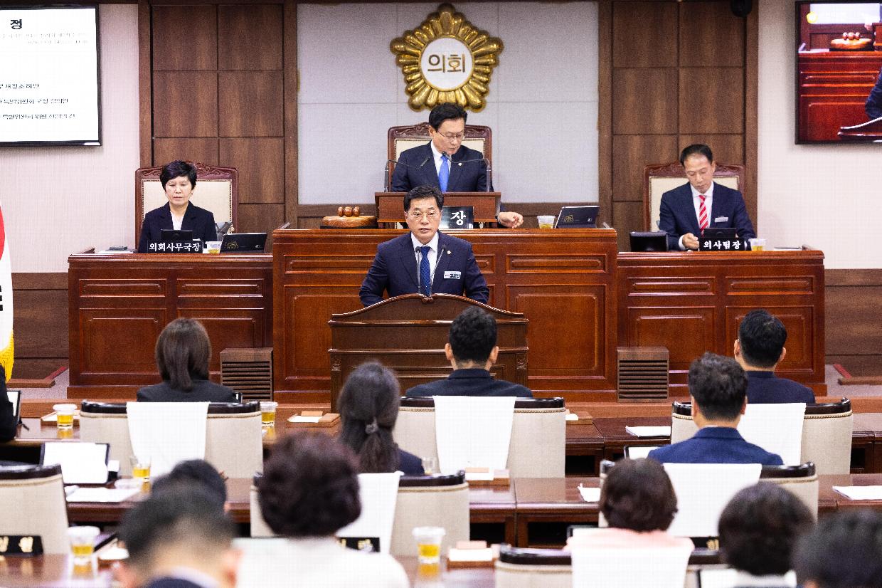 김재진 시의원이 대표 발의한 이번 조례안은 지난 9월 10일 문화경제위원회에서 만장일치로 의결.jpg