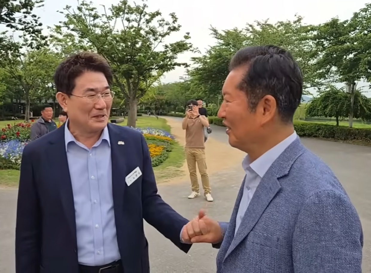 정청래 의원에게 “권리당원이 제일 많다”는 노관규 시장의 정치적 셈법은?