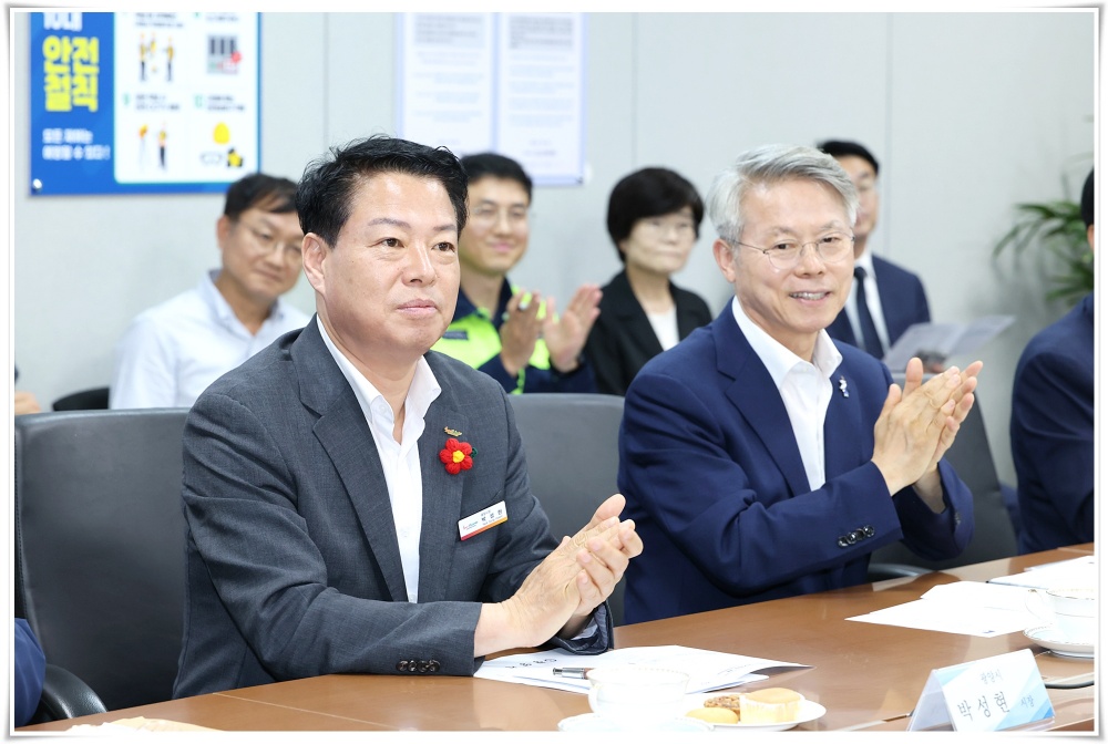 민형배 통합특별시장, 박성현 광양시장과 철강·이차전지 산업현장 방문
